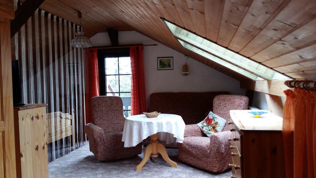 Ferienwohnung Dietlinde Bad Blankenburg Bagian luar foto