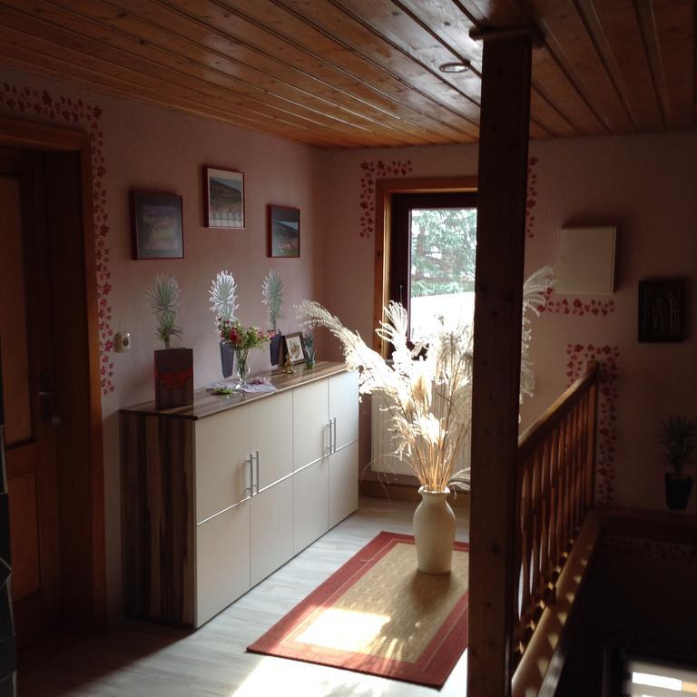Ferienwohnung Dietlinde Bad Blankenburg Bagian luar foto