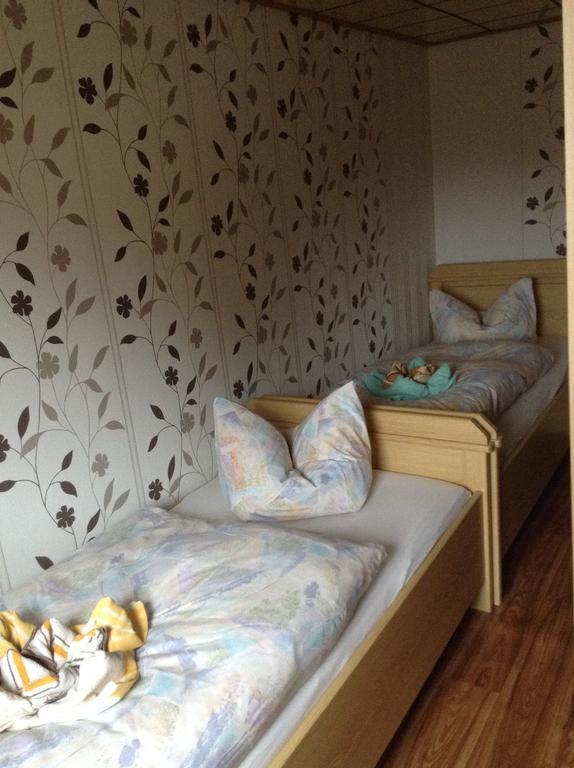 Ferienwohnung Dietlinde Bad Blankenburg Bagian luar foto