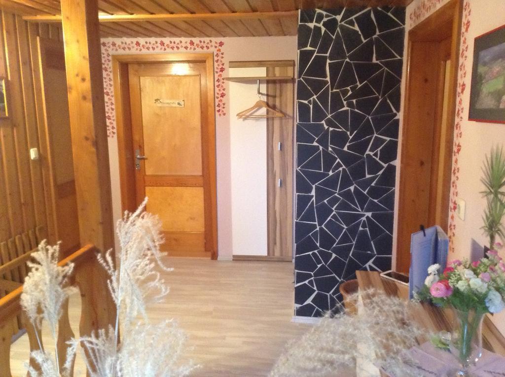 Ferienwohnung Dietlinde Bad Blankenburg Bagian luar foto