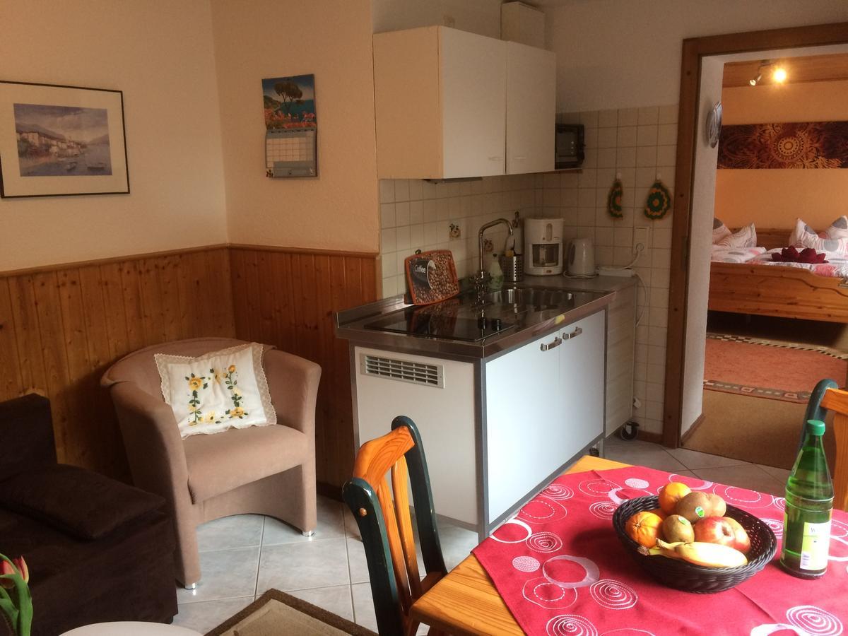 Ferienwohnung Dietlinde Bad Blankenburg Bagian luar foto
