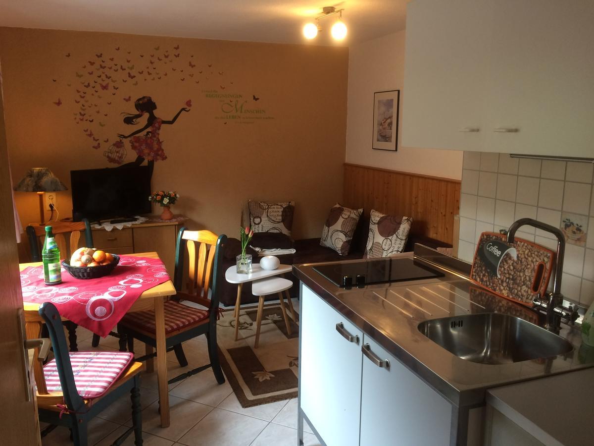 Ferienwohnung Dietlinde Bad Blankenburg Bagian luar foto